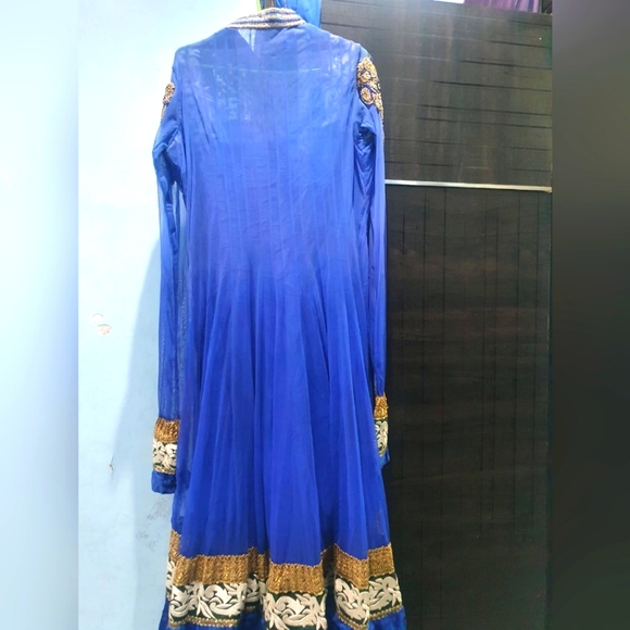 Floor Touch Anarkali Suit. With Duppata Embellished Stones - Picture 7 of 7